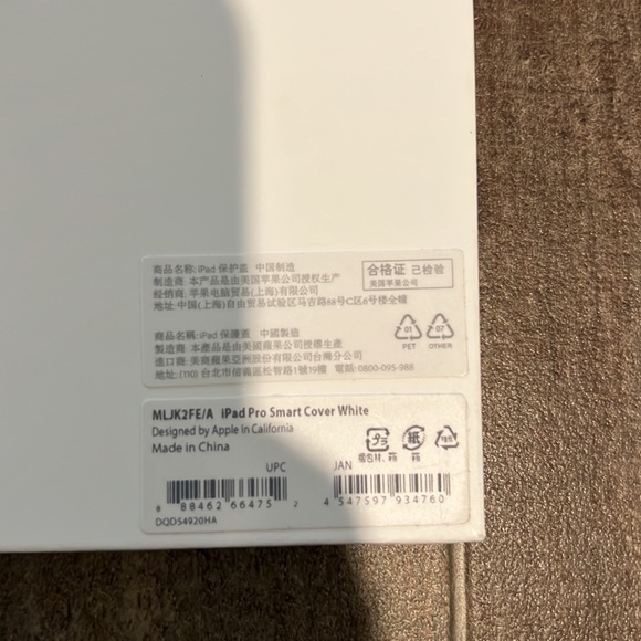 Apple iPad Pro Smart Cover White MLJK2FE-A New in Box - Picture 4 of 5